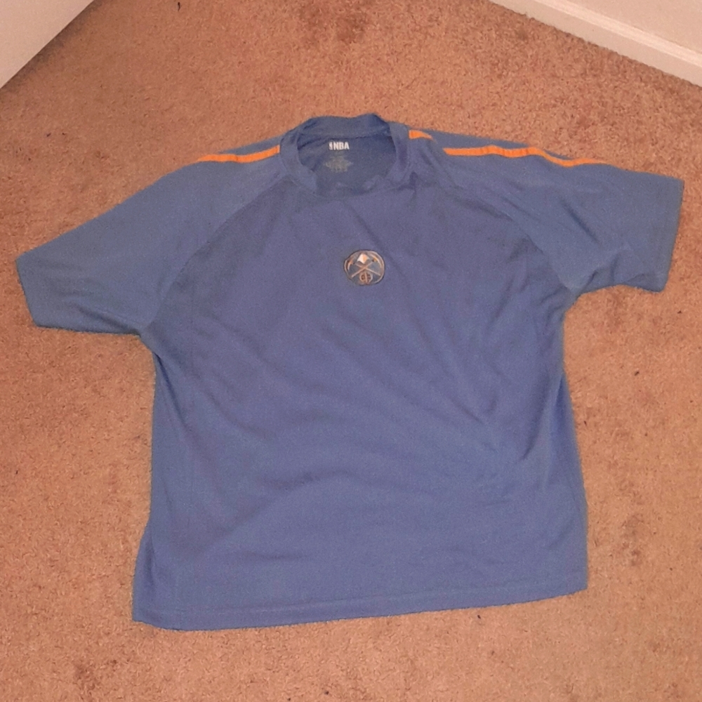 XL Denver Nuggets athletic t shirt